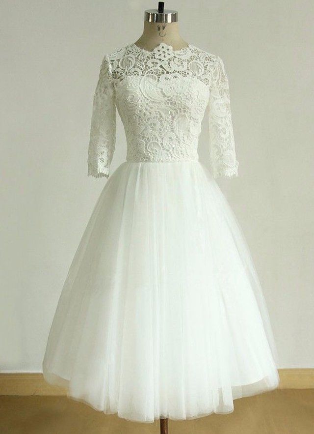 A-line/princess Scoop Neck Half Sleeve Tea-length Tulle Lace Wedding Dress