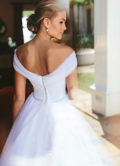 Ball-gown/princess Off-the-shoulder Sleeveless Long/floor-length Tulle Wedding Dress