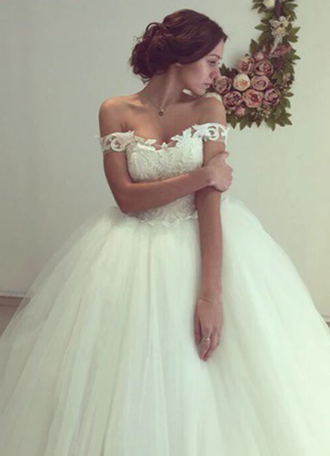 Tulle Court Train Ball-gown/princess Sleeveless Off-the-shoulder Covered Button Wedding Dress With Appliqued