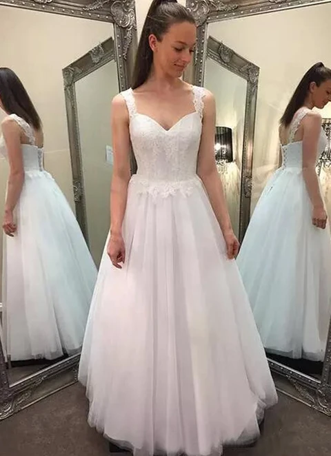 Tulle Long/floor-length Ball-gown/princess Sleeveless Sweetheart Lace Up Wedding Dress With Appliqued