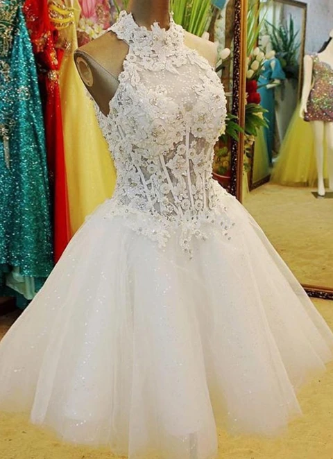 Ball-gown/princess Halter Sleeveless Tea-length Tulle Wedding Dress With Appliqued Beading