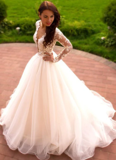 Ball Gown Scalloped Neck Full/long Sleeve Long/floor-length Tulle Appliqued Wedding Dress