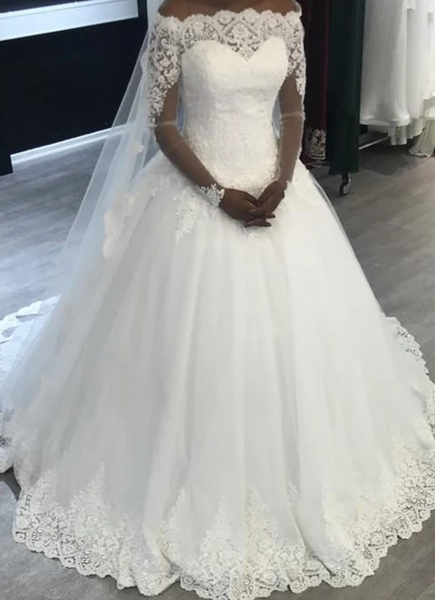 Ball-gown/princess Off-the-shoulder Full/long Sleeve Court Train Tulle Wedding Dress With Lace Appliqued