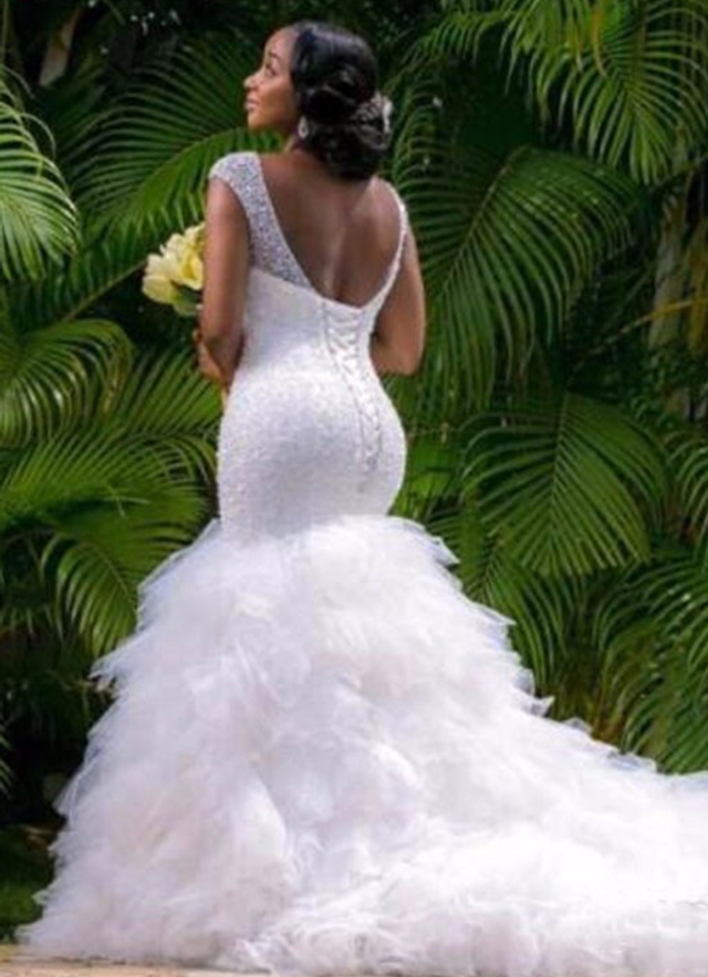 Trumpet/mermaid V-neck Sleeveless Chapel Train Tulle Wedding Dresses With Beaded