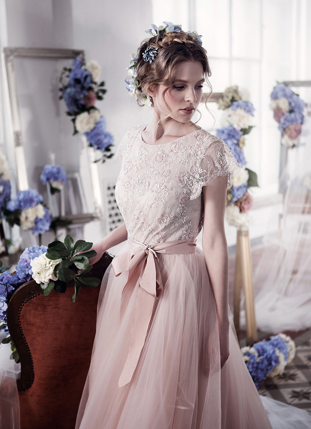 Tulle Wedding Dress Ball-gown/princess Scoop Court Train With Bowknot