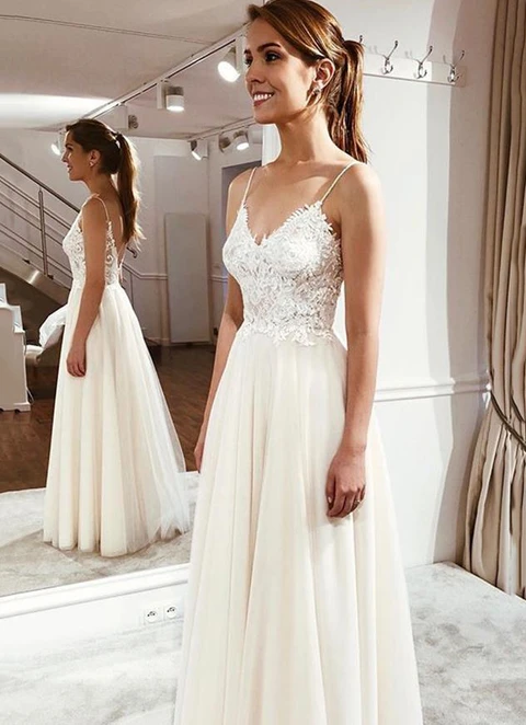 A-line V Neck Sleeveless Long/floor-length Tulle Wedding Dress With Appliqued