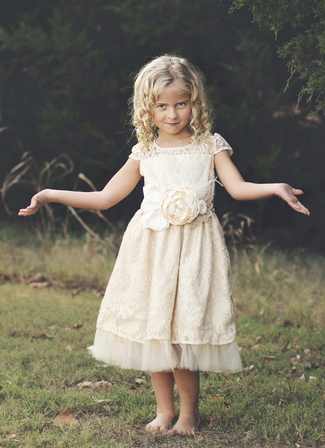 A Line Tea-length Scoop Sleevesless Lace Flower Girl Dresses