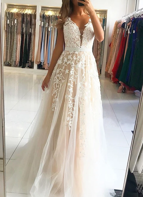 A-line/princess Scalloped Neck Sleeveless Sweep Train Tulle Dresses With Beading Appliqued