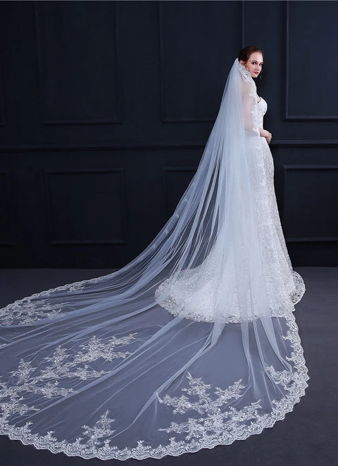 Tulle One-tier Oval Bridal Veils With Lace Applique Edge