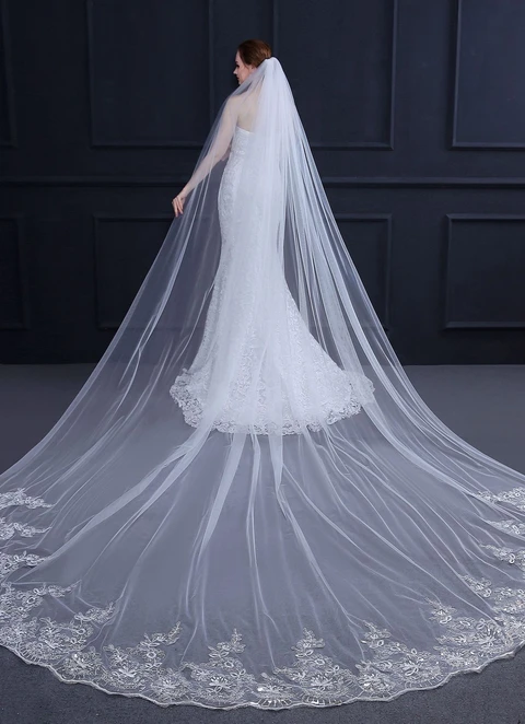 Tulle One-tier Oval Bridal Veils With Applique